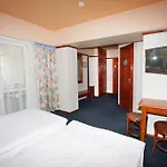 Tauras Center 3*