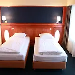 Hotel Tauras Center