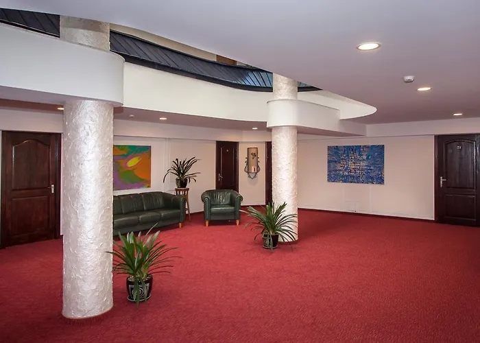 Hotel Tauras Center 3*